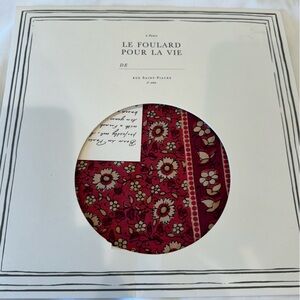 BRAND NEW SEZANE SCARF